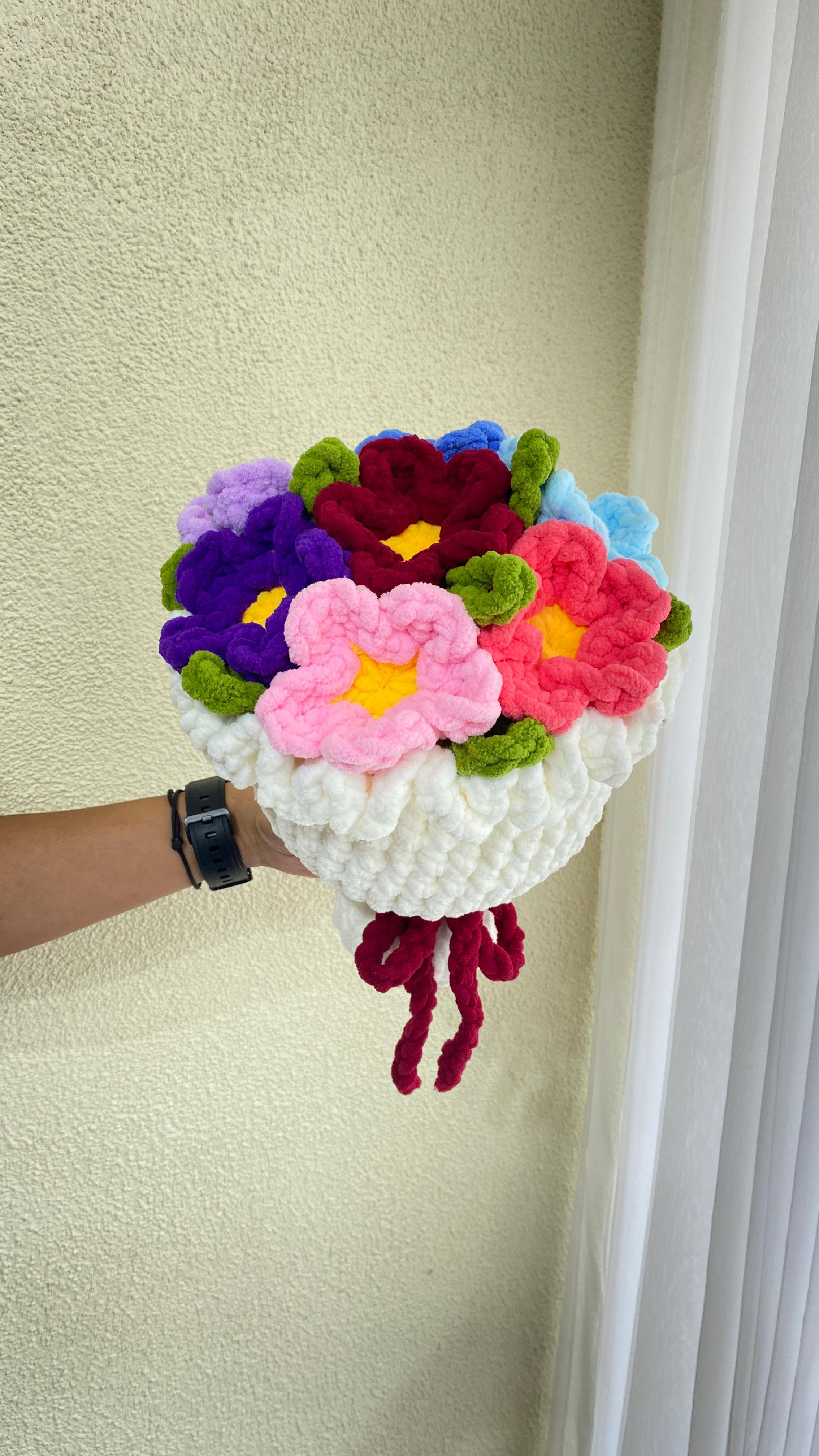 Crochet Fowers Bouquet (White)