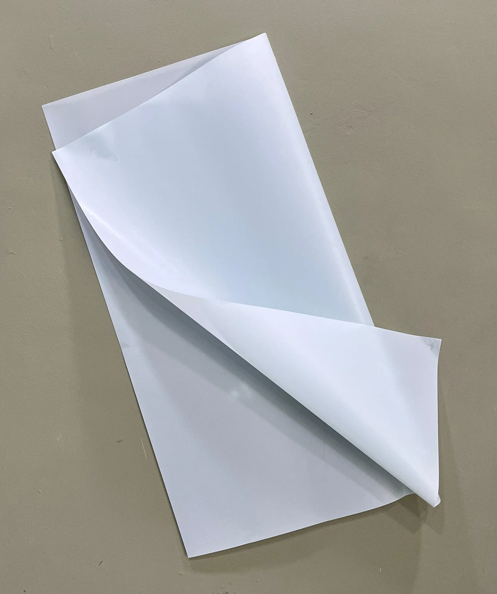 Kertas Bunga Cellophane Bening Biru Doff